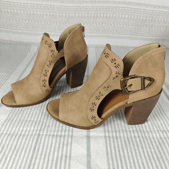 Jellypop Tan Cutout Open Toe Block Heel Booties Size 7M NEW - Picture 2 of 11